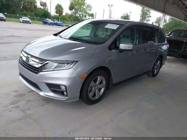 5FNRL6H74JB018930 2018 HONDA ODYSSEY - Image 2