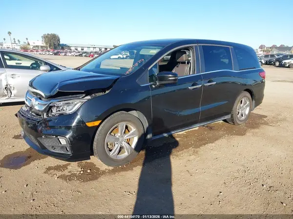 5FNRL6H74JB024663 2018 HONDA ODYSSEY - Image 2