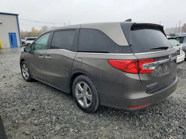 5FNRL6H74JB025764 2018 HONDA ODYSSEY - Image 2