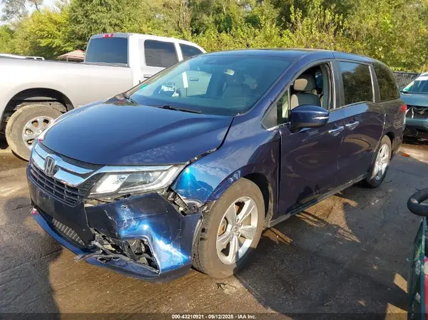 5FNRL6H74JB027692 2018 HONDA ODYSSEY - Image 2