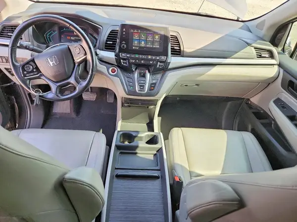 5FNRL6H74JB028552 2018 HONDA ODYSSEY - Image 8