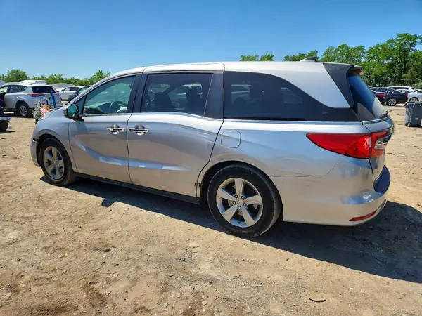 5FNRL6H74JB032469 2018 HONDA ODYSSEY - Image 2