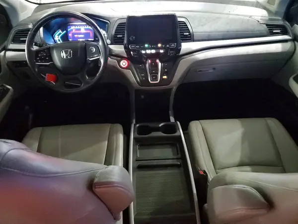 5FNRL6H74JB036182 2018 HONDA ODYSSEY - Image 8