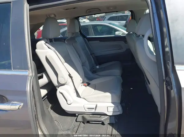 5FNRL6H74JB051555 2018 HONDA ODYSSEY - Image 8