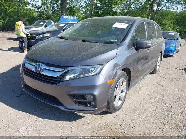 5FNRL6H74JB053385 2018 HONDA ODYSSEY - Image 2