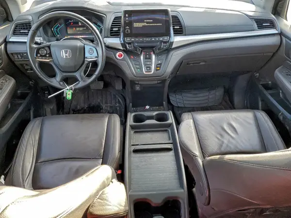 5FNRL6H74JB053970 2018 HONDA ODYSSEY - Image 8