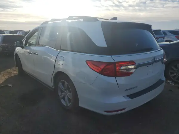 5FNRL6H74JB058232 2018 HONDA ODYSSEY - Image 2