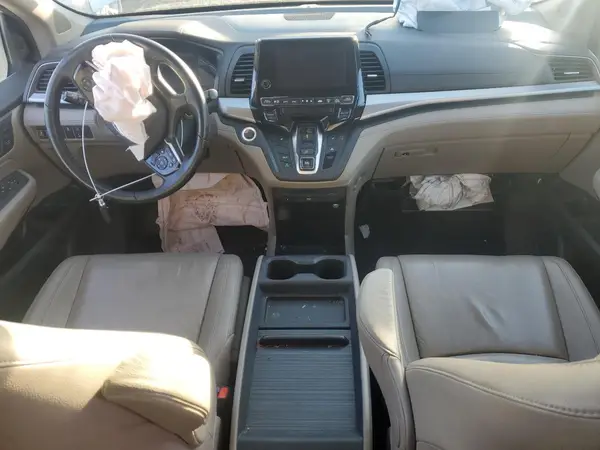 5FNRL6H74JB058232 2018 HONDA ODYSSEY - Image 8