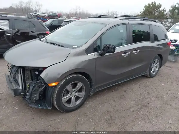 5FNRL6H74JB071143 2018 HONDA ODYSSEY - Image 2