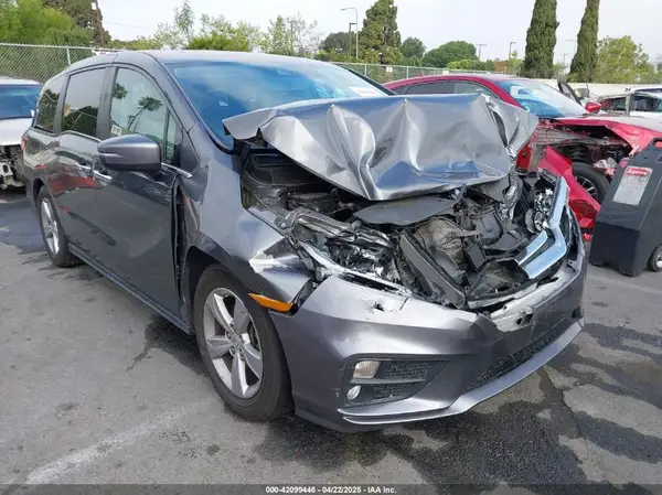 5FNRL6H74JB071708 2018 HONDA ODYSSEY - Image 1