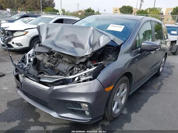 5FNRL6H74JB071708 2018 HONDA ODYSSEY - Image 2