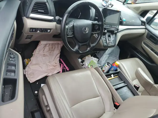 5FNRL6H74JB072406 2018 HONDA ODYSSEY - Image 8