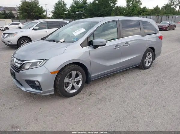 5FNRL6H74JB074673 2018 HONDA ODYSSEY - Image 2