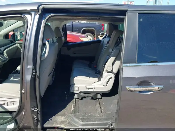 5FNRL6H74JB079274 2018 HONDA ODYSSEY - Image 8