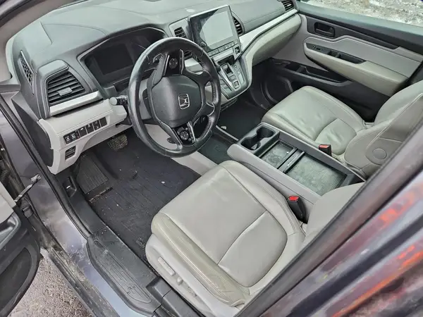 5FNRL6H74JB083468 2018 HONDA ODYSSEY - Image 8