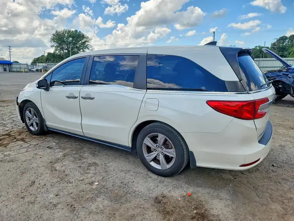 5FNRL6H74JB090713 2018 HONDA ODYSSEY - Image 2