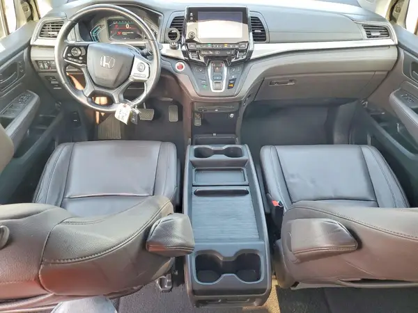 5FNRL6H74JB092414 2018 HONDA ODYSSEY - Image 8