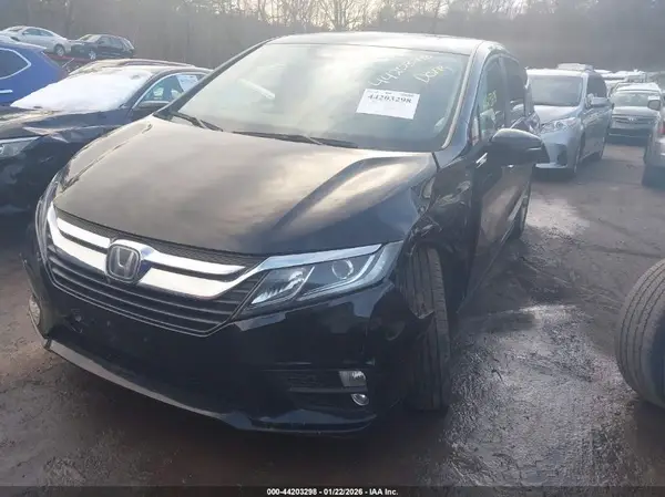 5FNRL6H74JB095104 2018 HONDA ODYSSEY - Image 2