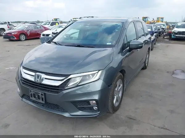 5FNRL6H74JB096849 2018 HONDA ODYSSEY - Image 2