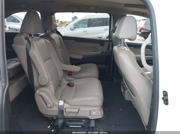 5FNRL6H74KB101579 2019 HONDA ODYSSEY - Image 8