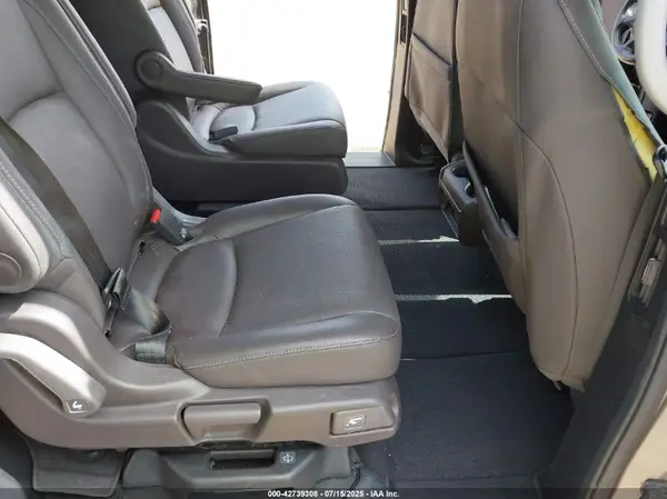 5FNRL6H74MB031875 2021 HONDA ODYSSEY - Image 8