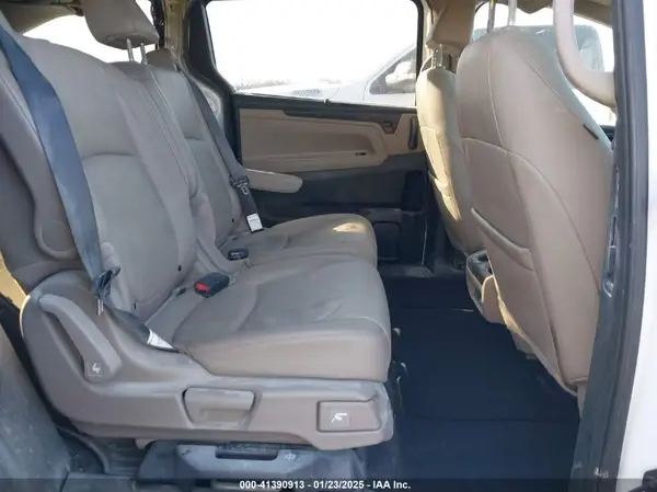 5FNRL6H74NB013135 2022 HONDA ODYSSEY - Image 8