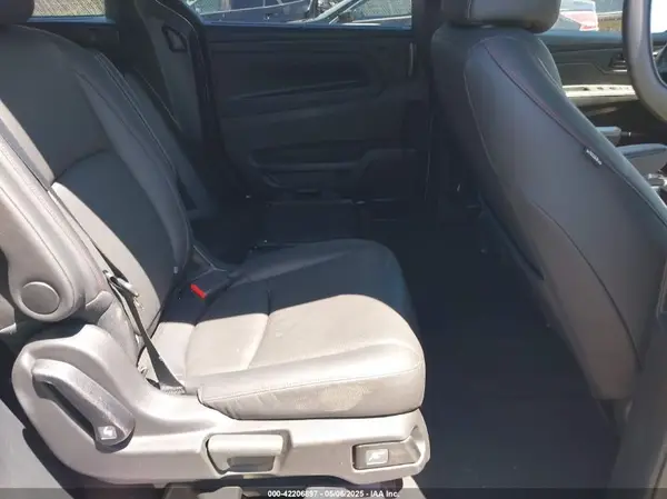 5FNRL6H74PB070034 2023 HONDA ODYSSEY - Image 8