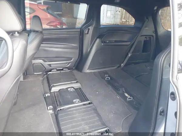 5FNRL6H74RB061742 2024 HONDA ODYSSEY - Image 8