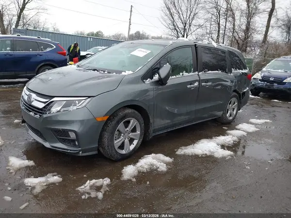 5FNRL6H75JB010111 2018 HONDA ODYSSEY - Image 2