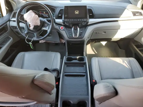 5FNRL6H75JB011078 2018 HONDA ODYSSEY - Image 8