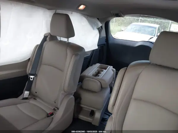 5FNRL6H75JB013624 2018 HONDA ODYSSEY - Image 8