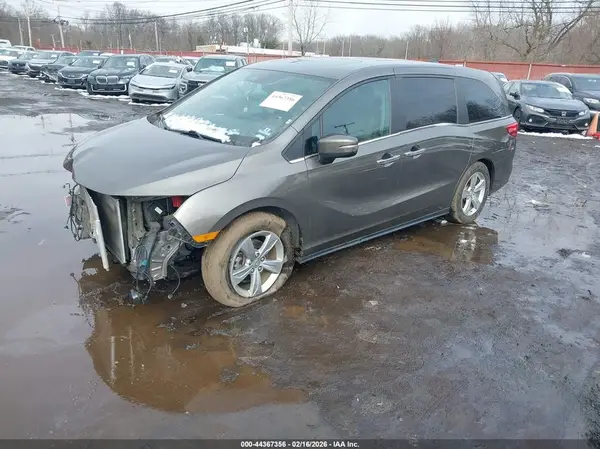 5FNRL6H75JB017270 2018 HONDA ODYSSEY - Image 2