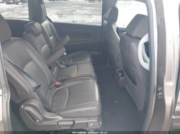 5FNRL6H75JB017270 2018 HONDA ODYSSEY - Image 8