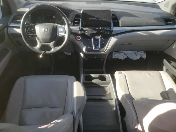 5FNRL6H75JB028527 2018 HONDA ODYSSEY - Image 8