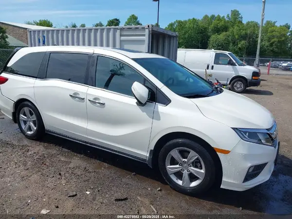 5FNRL6H75JB036479 2018 HONDA ODYSSEY - Image 1