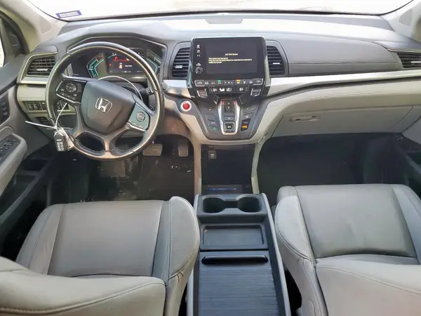 5FNRL6H75JB043268 2018 HONDA ODYSSEY - Image 8