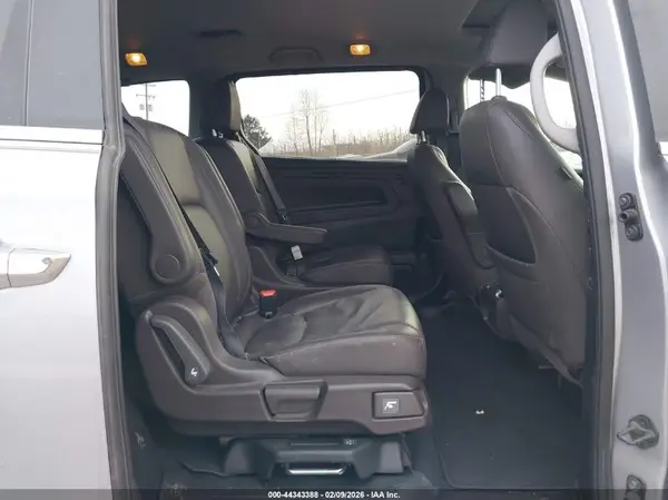 5FNRL6H75JB045618 2018 HONDA ODYSSEY - Image 8