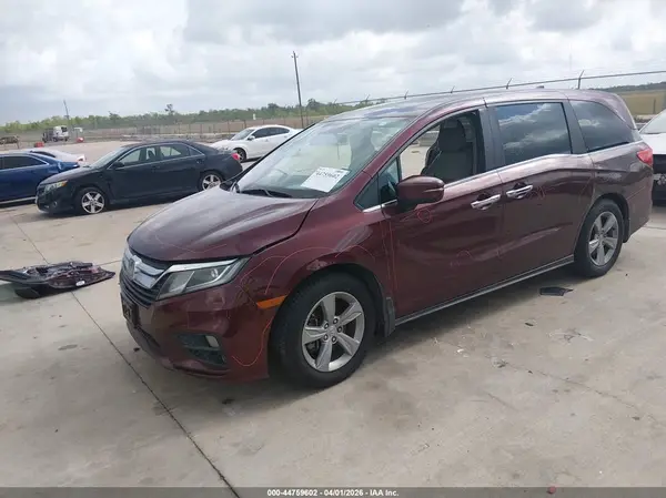 5FNRL6H75JB056067 2018 HONDA ODYSSEY - Image 2