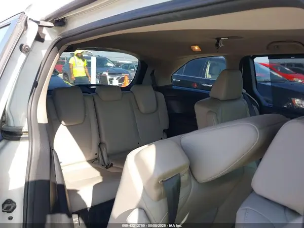 5FNRL6H75JB058935 2018 HONDA ODYSSEY - Image 8