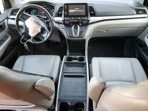 5FNRL6H75JB064346 2018 HONDA ODYSSEY - Image 8