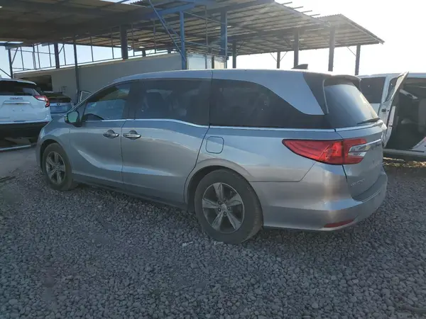 5FNRL6H75JB072057 2018 HONDA ODYSSEY - Image 2