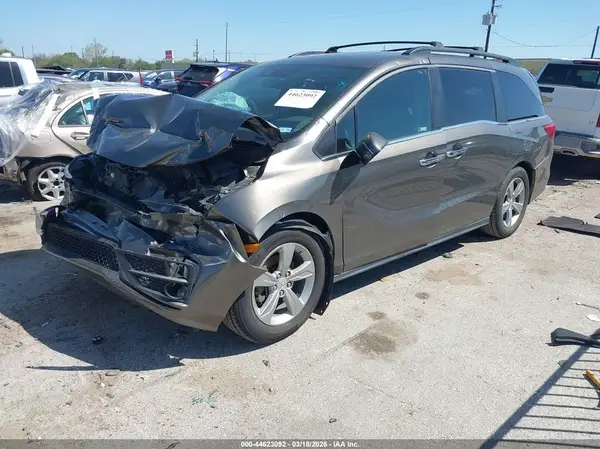 5FNRL6H75JB077226 2018 HONDA ODYSSEY - Image 2