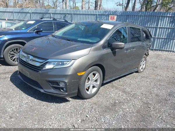 5FNRL6H75JB077260 2018 HONDA ODYSSEY - Image 2