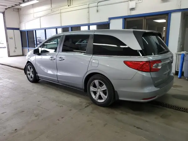 5FNRL6H75JB077694 2018 HONDA ODYSSEY - Image 2