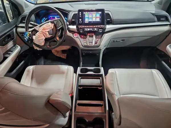 5FNRL6H75JB082037 2018 HONDA ODYSSEY - Image 8