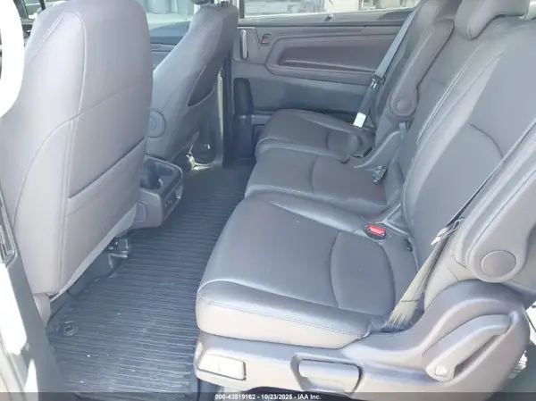 5FNRL6H75JB087626 2018 HONDA ODYSSEY - Image 8