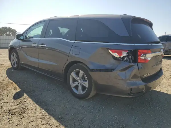 5FNRL6H75JB090655 2018 HONDA ODYSSEY - Image 2