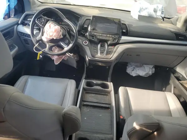 5FNRL6H75JB094088 2018 HONDA ODYSSEY - Image 8
