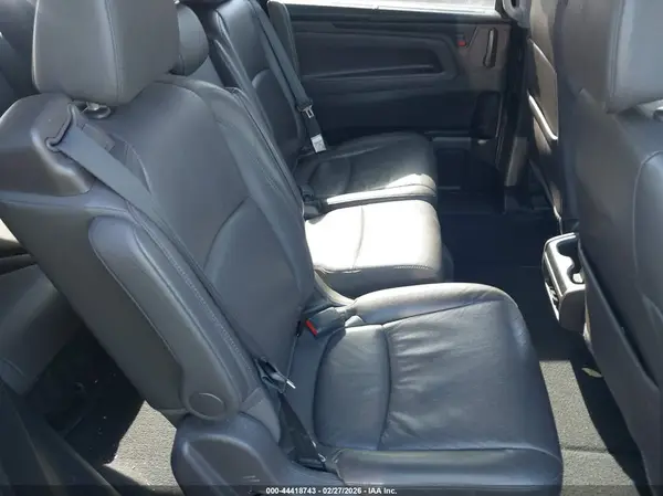 5FNRL6H75JB095211 2018 HONDA ODYSSEY - Image 8