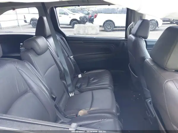 5FNRL6H75JB095340 2018 HONDA ODYSSEY - Image 8